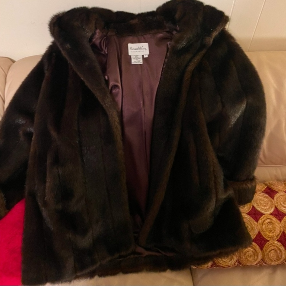 Pamela McCoy Pristine Brown Faux Fur